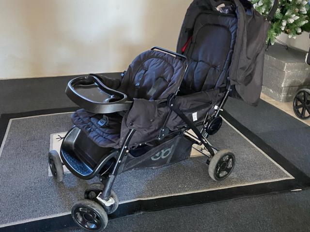 Geschwister Kinderwagen - 1